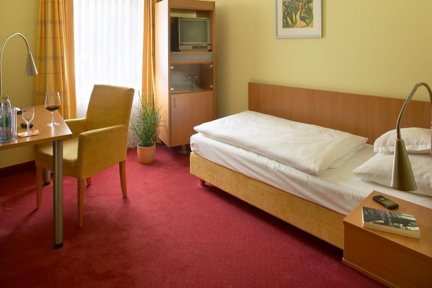 Hotel Mehl Neumarkt in der Oberpfalz Oda fotoğraf